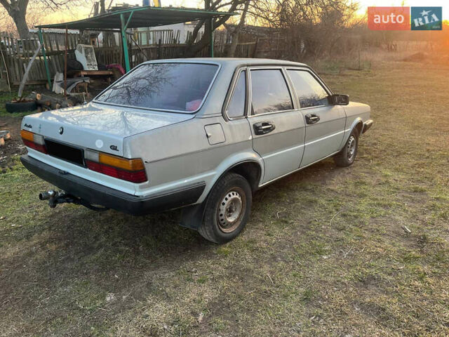 Сірий Ауді 80, об'ємом двигуна 1.6 л та пробігом 300 тис. км за 800 $, фото 1 на Automoto.ua