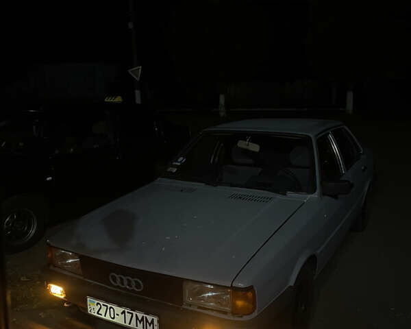 Серый Ауди 80, объемом двигателя 1.6 л и пробегом 190 тыс. км за 1250 $, фото 1 на Automoto.ua