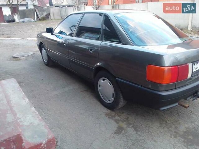 Серый Ауди 80, объемом двигателя 1.78 л и пробегом 348 тыс. км за 1250 $, фото 1 на Automoto.ua