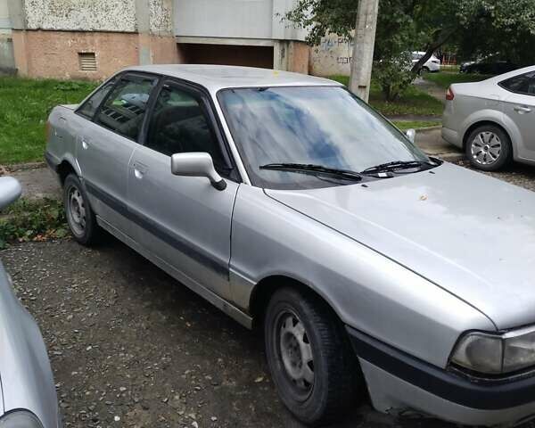 Серый Ауди 80, объемом двигателя 1.8 л и пробегом 420 тыс. км за 1100 $, фото 1 на Automoto.ua