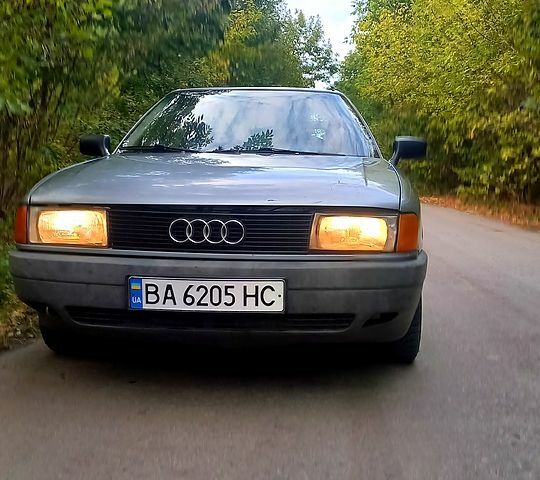 Ауди 80 1987 в Компанеевке на Automoto.ua Серый Ауди 80, объемом двигателя 1.8 л и пробегом 380 тыс. км за 1950 $, фото 1 на Automoto.ua