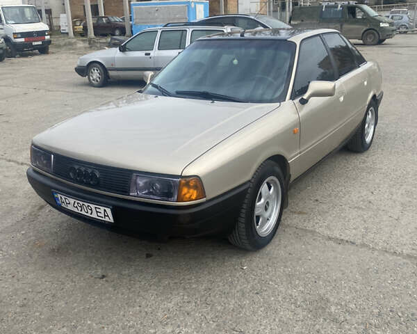 Серый Ауди 80, объемом двигателя 1.8 л и пробегом 350 тыс. км за 2800 $, фото 1 на Automoto.ua