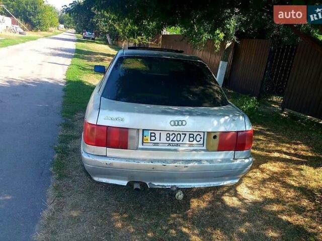 Серый Ауди 80, объемом двигателя 1.6 л и пробегом 300 тыс. км за 1100 $, фото 1 на Automoto.ua