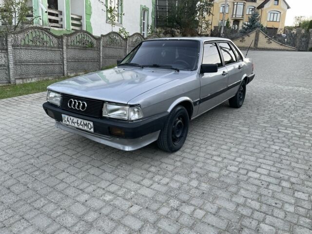Сірий Ауді 80, об'ємом двигуна 1.6 л та пробігом 300 тис. км за 751 $, фото 1 на Automoto.ua