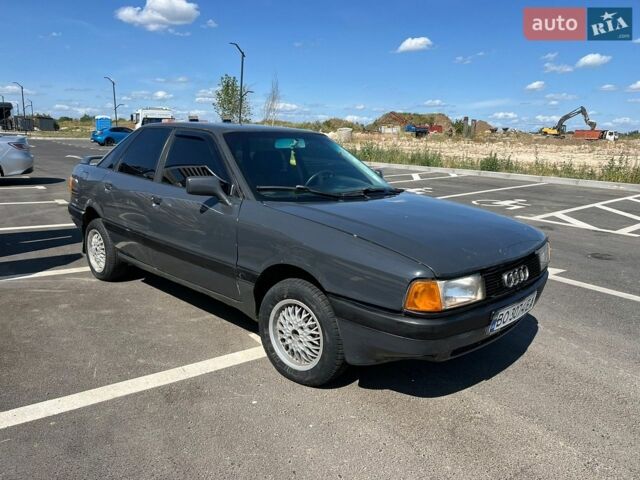 Серый Ауди 80, объемом двигателя 1.78 л и пробегом 500 тыс. км за 790 $, фото 1 на Automoto.ua