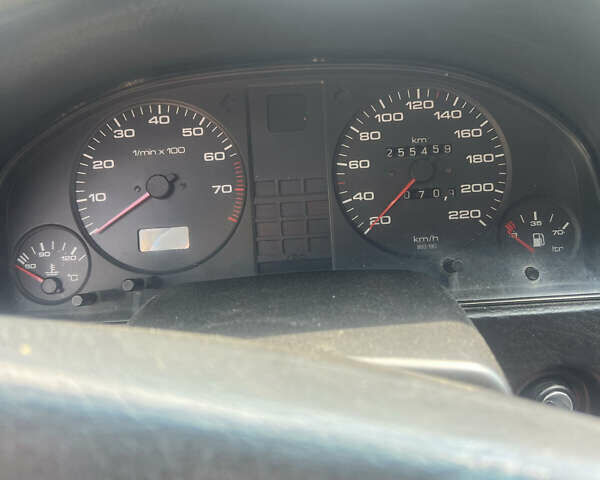 Сірий Ауді 80, об'ємом двигуна 1.78 л та пробігом 300 тис. км за 1700 $, фото 1 на Automoto.ua