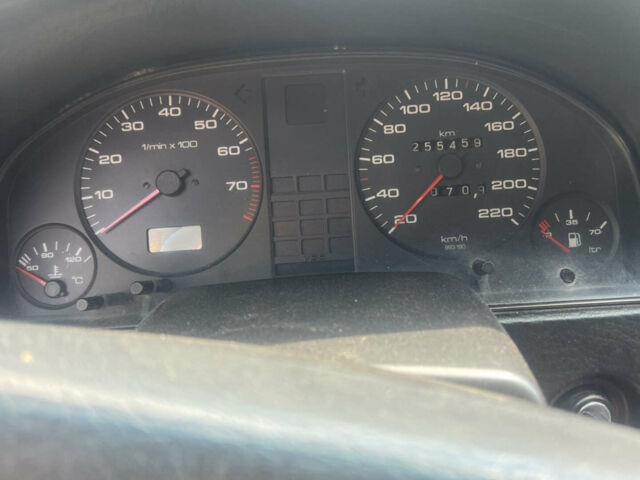 Сірий Ауді 80, об'ємом двигуна 1.78 л та пробігом 300 тис. км за 1700 $, фото 1 на Automoto.ua