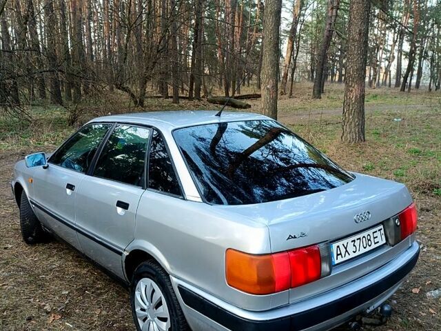 Сірий Ауді 80, об'ємом двигуна 1.8 л та пробігом 310 тис. км за 3000 $, фото 1 на Automoto.ua