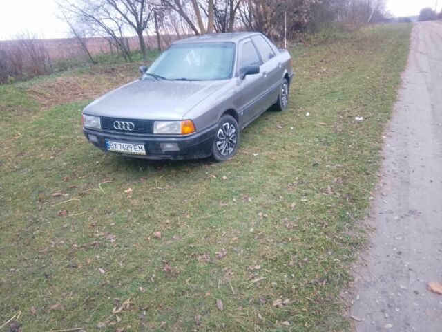 Серый Ауди 80, объемом двигателя 1.8 л и пробегом 300 тыс. км за 1500 $, фото 1 на Automoto.ua