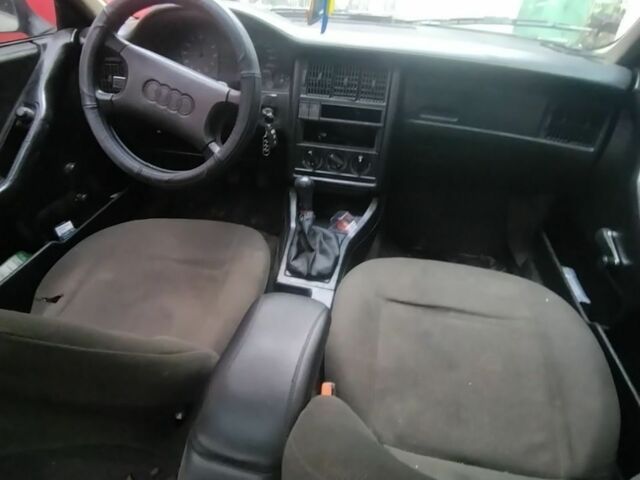 Серый Ауди 80, объемом двигателя 0 л и пробегом 350 тыс. км за 1500 $, фото 1 на Automoto.ua