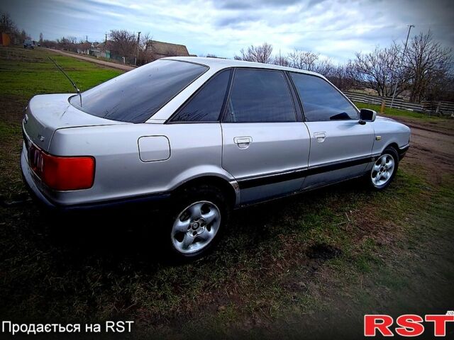 Серый Ауди 80, объемом двигателя 1.8 л и пробегом 274 тыс. км за 1590 $, фото 1 на Automoto.ua