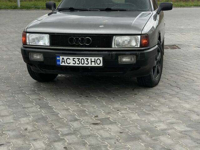 Сірий Ауді 80, об'ємом двигуна 1.8 л та пробігом 100 тис. км за 1500 $, фото 1 на Automoto.ua