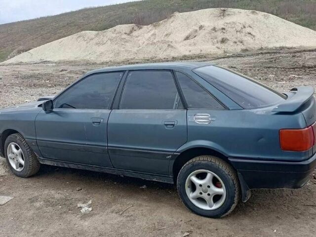 Серый Ауди 80, объемом двигателя 1.8 л и пробегом 350 тыс. км за 1150 $, фото 1 на Automoto.ua