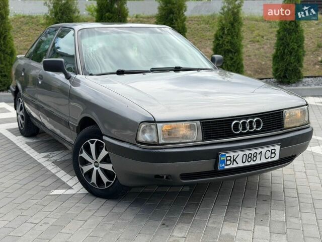 Серый Ауди 80, объемом двигателя 1.8 л и пробегом 418 тыс. км за 1150 $, фото 1 на Automoto.ua
