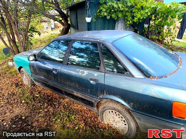 Сірий Ауді 80, об'ємом двигуна 1.8 л та пробігом 0 тис. км за 350 $, фото 1 на Automoto.ua
