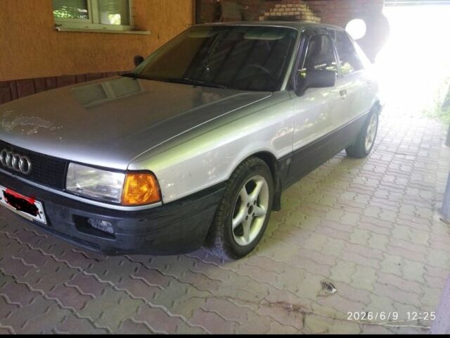 Серый Ауди 80, объемом двигателя 2 л и пробегом 351 тыс. км за 1800 $, фото 1 на Automoto.ua