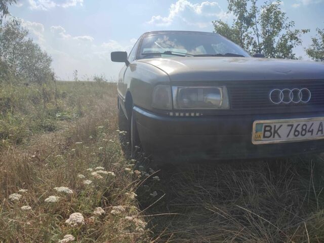 Сірий Ауді 80, об'ємом двигуна 1.8 л та пробігом 2 тис. км за 1103 $, фото 1 на Automoto.ua