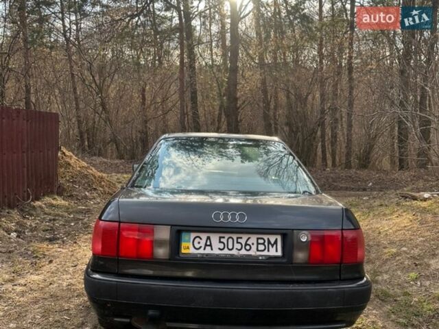 Серый Ауди 80, объемом двигателя 1.8 л и пробегом 375 тыс. км за 1100 $, фото 1 на Automoto.ua