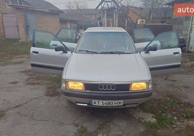 Серый Ауди 80, объемом двигателя 1.8 л и пробегом 350 тыс. км за 1700 $, фото 1 на Automoto.ua