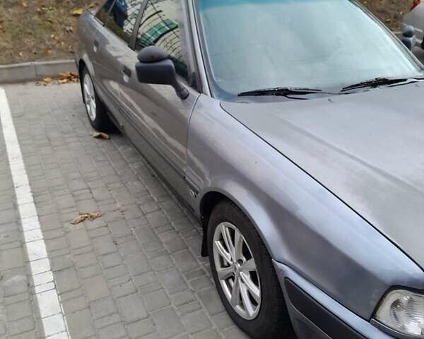 Серый Ауди 80, объемом двигателя 2 л и пробегом 80 тыс. км за 2000 $, фото 1 на Automoto.ua