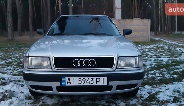 Серый Ауди 80, объемом двигателя 2 л и пробегом 237 тыс. км за 3000 $, фото 1 на Automoto.ua