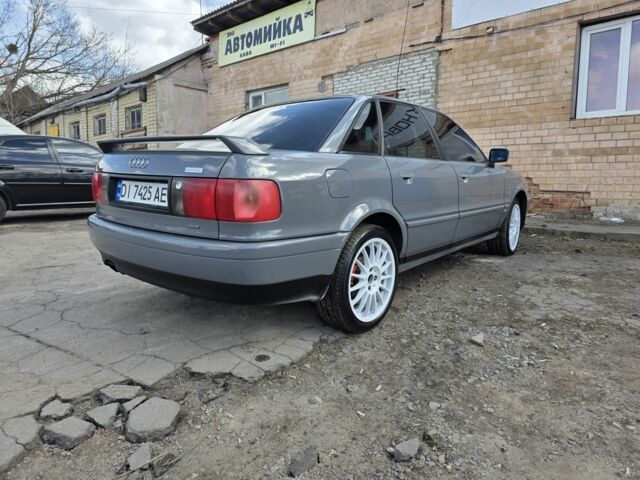 Сірий Ауді 80, об'ємом двигуна 2 л та пробігом 400 тис. км за 6999 $, фото 1 на Automoto.ua