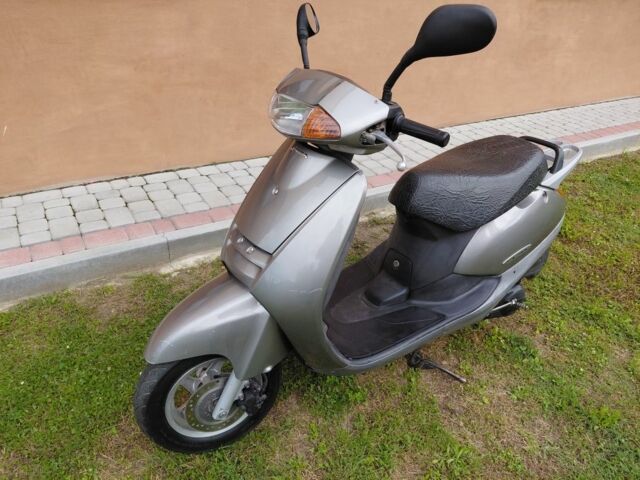 Синій Ауді 80, об'ємом двигуна 1.6 л та пробігом 300 тис. км за 382 $, фото 1 на Automoto.ua