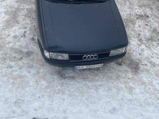 Синий Ауди 80, объемом двигателя 1.6 л и пробегом 200 тыс. км за 1800 $, фото 1 на Automoto.ua