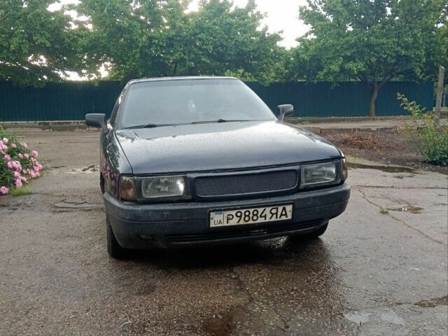 Синий Ауди 80, объемом двигателя 1.8 л и пробегом 130 тыс. км за 781 $, фото 1 на Automoto.ua