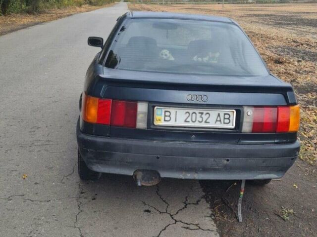 Синий Ауди 80, объемом двигателя 1.8 л и пробегом 217 тыс. км за 1900 $, фото 1 на Automoto.ua