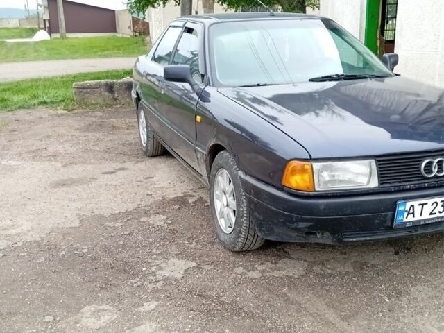 Синій Ауді 80, об'ємом двигуна 1.6 л та пробігом 300 тис. км за 1200 $, фото 1 на Automoto.ua