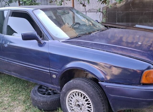 Синій Ауді 80, об'ємом двигуна 1 л та пробігом 300 тис. км за 602 $, фото 1 на Automoto.ua