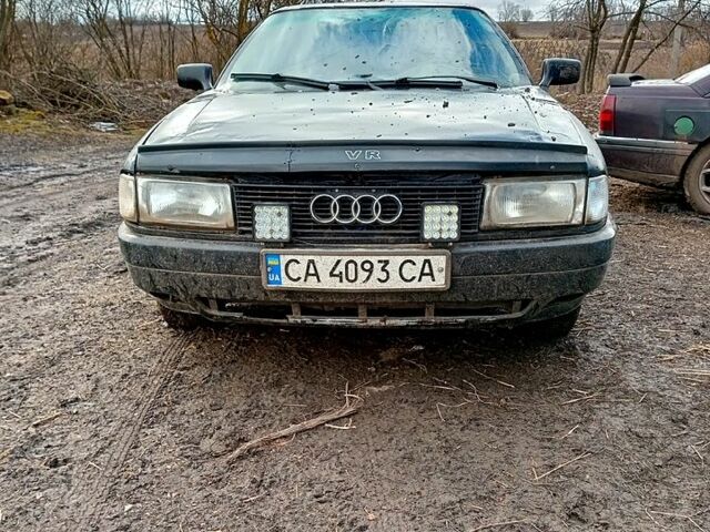Синий Ауди 80, объемом двигателя 1.8 л и пробегом 200 тыс. км за 850 $, фото 1 на Automoto.ua