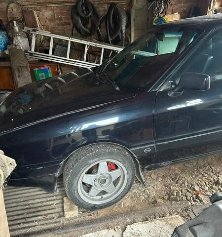 Синий Ауди 80, объемом двигателя 1.8 л и пробегом 400 тыс. км за 2000 $, фото 1 на Automoto.ua