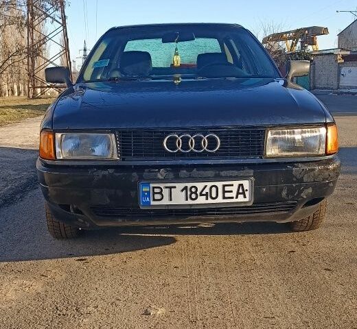 Синий Ауди 80, объемом двигателя 1.8 л и пробегом 300 тыс. км за 1350 $, фото 1 на Automoto.ua
