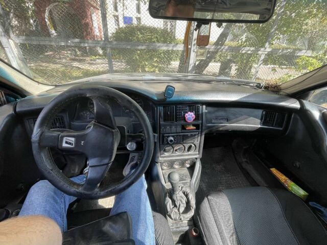 Синій Ауді 80, об'ємом двигуна 2 л та пробігом 300 тис. км за 1400 $, фото 1 на Automoto.ua