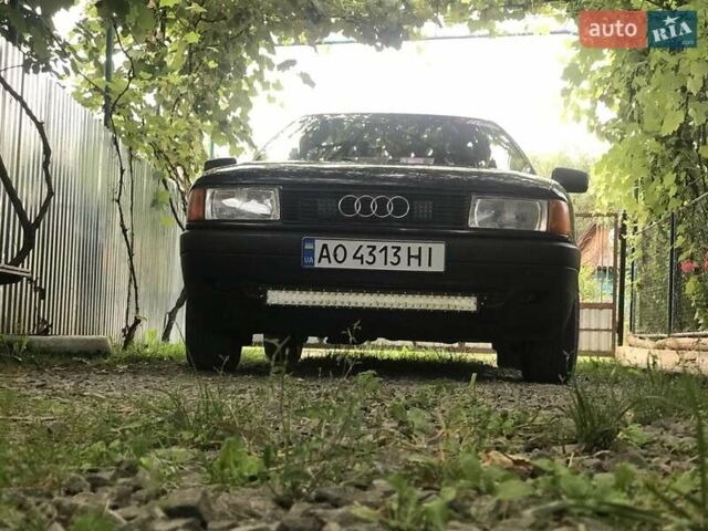 Синий Ауди 80, объемом двигателя 1.8 л и пробегом 360 тыс. км за 2399 $, фото 1 на Automoto.ua