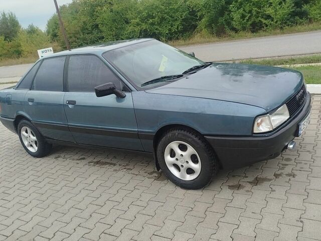 Синий Ауди 80, объемом двигателя 2 л и пробегом 1000 тыс. км за 1097 $, фото 1 на Automoto.ua