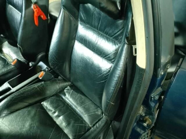 Синий Ауди 80, объемом двигателя 1.6 л и пробегом 436 тыс. км за 1906 $, фото 1 на Automoto.ua