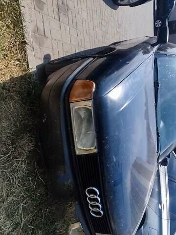 Синий Ауди 80, объемом двигателя 1.98 л и пробегом 474 тыс. км за 2500 $, фото 1 на Automoto.ua