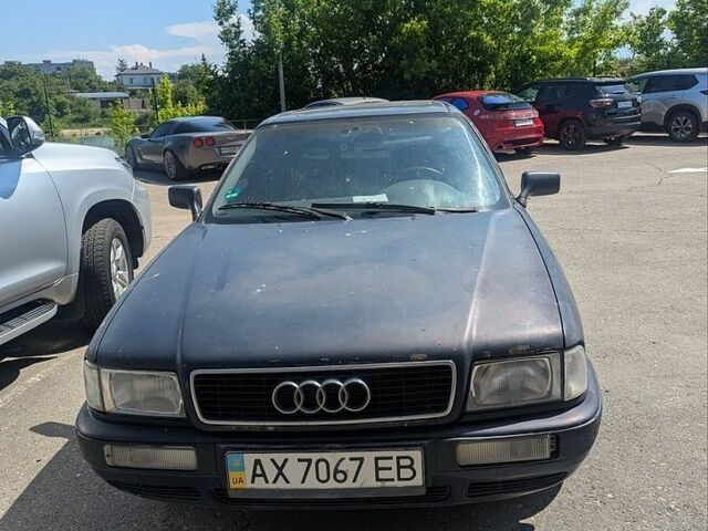Синий Ауди 80, объемом двигателя 2 л и пробегом 470 тыс. км за 900 $, фото 1 на Automoto.ua