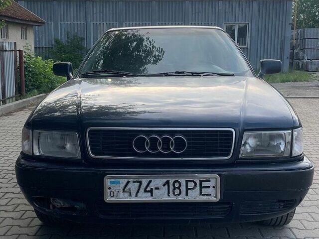 Синий Ауди 80, объемом двигателя 2 л и пробегом 370 тыс. км за 2100 $, фото 1 на Automoto.ua