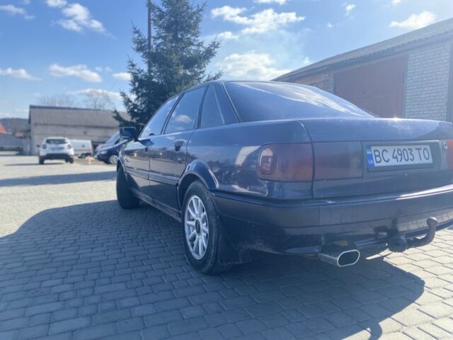 Синий Ауди 80, объемом двигателя 2 л и пробегом 298 тыс. км за 2300 $, фото 1 на Automoto.ua