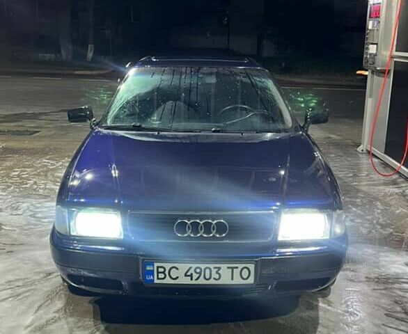 Синий Ауди 80, объемом двигателя 2 л и пробегом 293 тыс. км за 2700 $, фото 1 на Automoto.ua