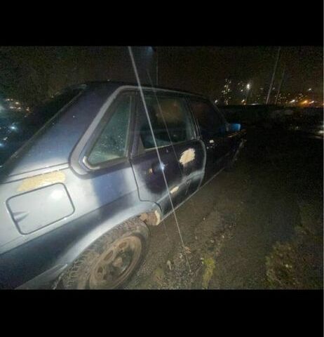 Синій Ауді 80, об'ємом двигуна 1.8 л та пробігом 3 тис. км за 100 $, фото 1 на Automoto.ua