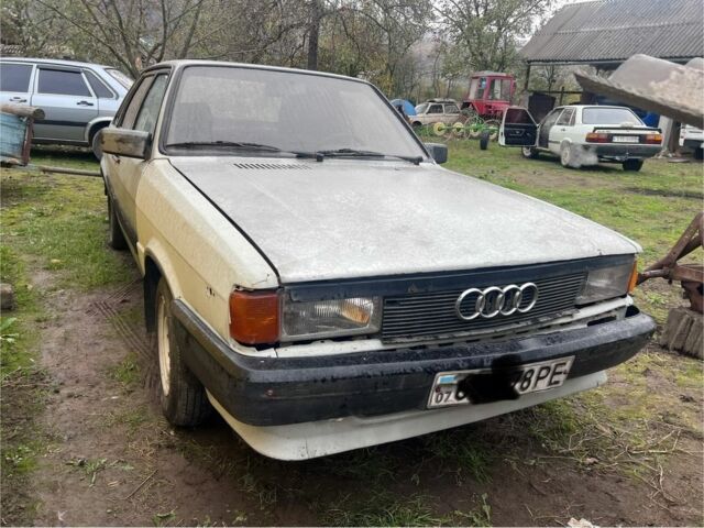 Зелений Ауді 80, об'ємом двигуна 1.6 л та пробігом 360 тис. км за 350 $, фото 1 на Automoto.ua