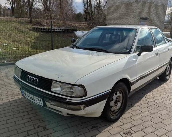 Белый Ауди 90, объемом двигателя 2.3 л и пробегом 400 тыс. км за 1000 $, фото 1 на Automoto.ua