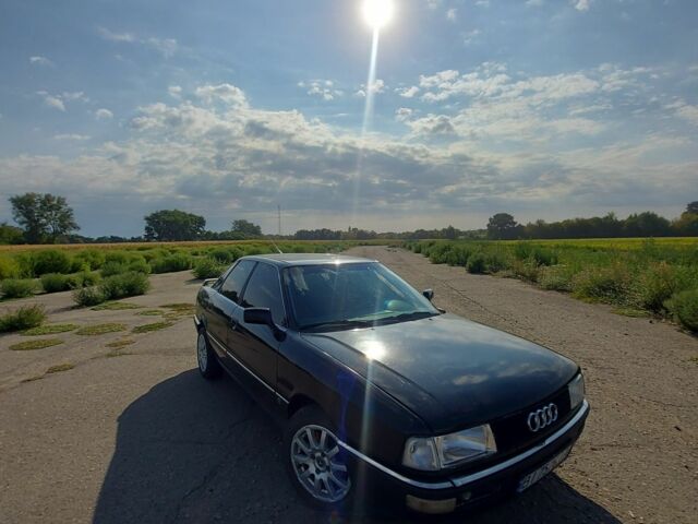 Черный Ауди 90, объемом двигателя 2 л и пробегом 757 тыс. км за 2375 $, фото 1 на Automoto.ua