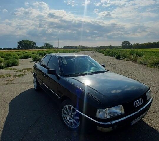 Черный Ауди 90, объемом двигателя 2.3 л и пробегом 410 тыс. км за 1279 $, фото 1 на Automoto.ua