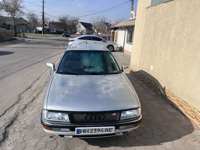 Серый Ауди 90, объемом двигателя 2 л и пробегом 300 тыс. км за 1250 $, фото 1 на Automoto.ua